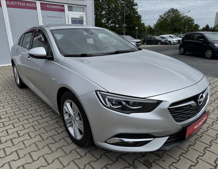 Opel Insignia Liftback 2,0 l 125 kw