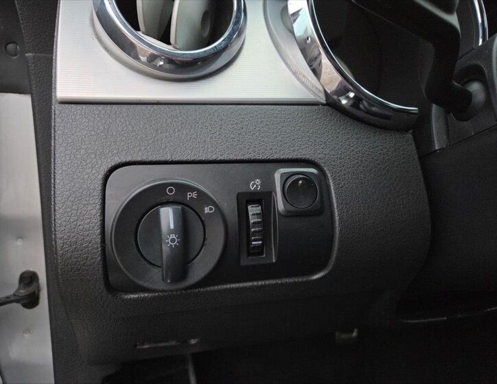 Ford Mustang Kupé 4,0 l 151 kw