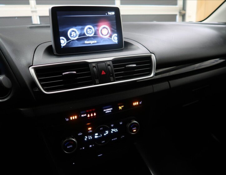 Mazda 3 Hatchback 2,0 l 88 kw