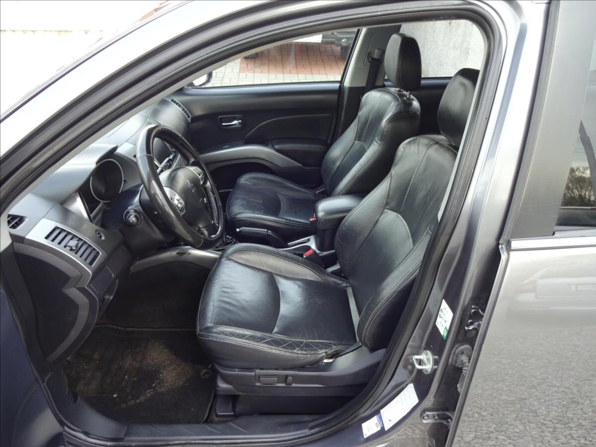 Peugeot 4007 Kombi 2,2 l 115 kw