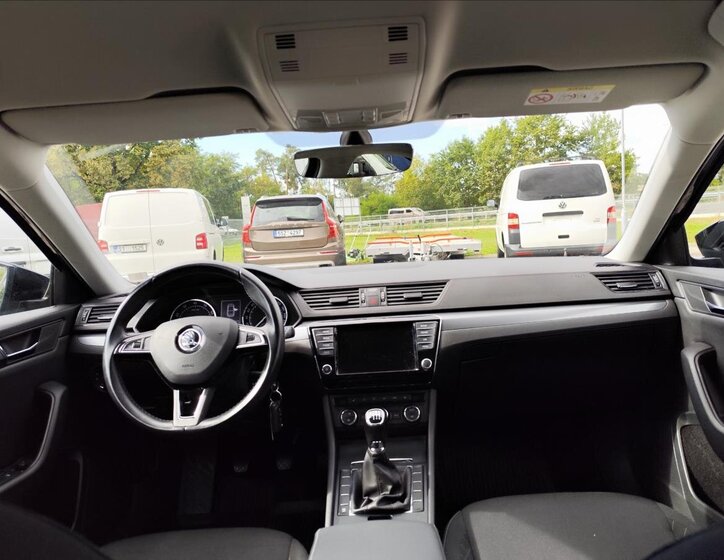 Škoda Superb Sedan / Limuzína 1,4 l 92 kw