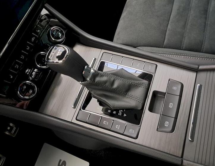 Škoda Superb 30