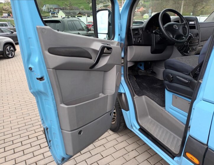 Volkswagen Crafter Skříň 2,0 l 120 kw