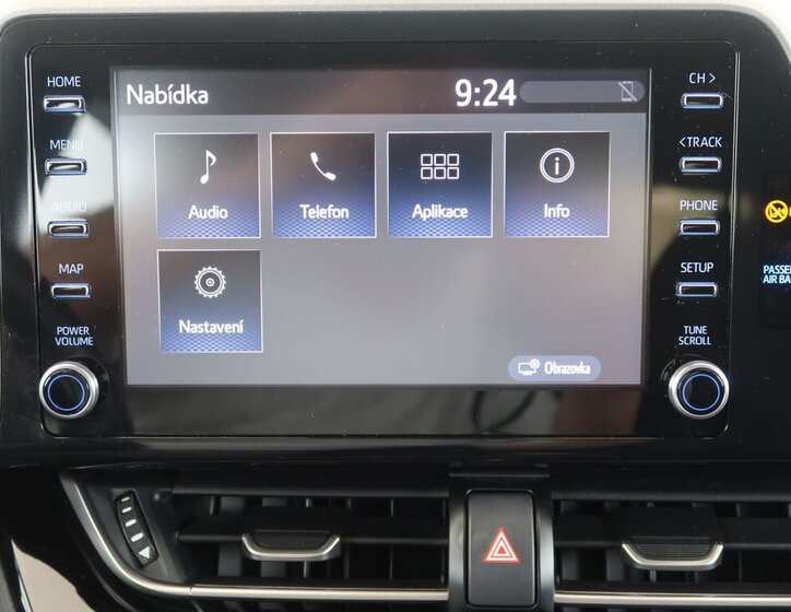 Toyota C-HR SUV / Terénní 1,8 l 72 kw