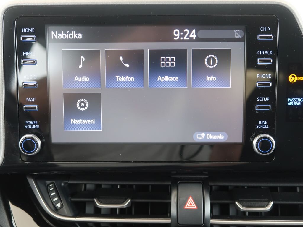 Toyota C-HR SUV / Terénní 1,8 l 72 kw