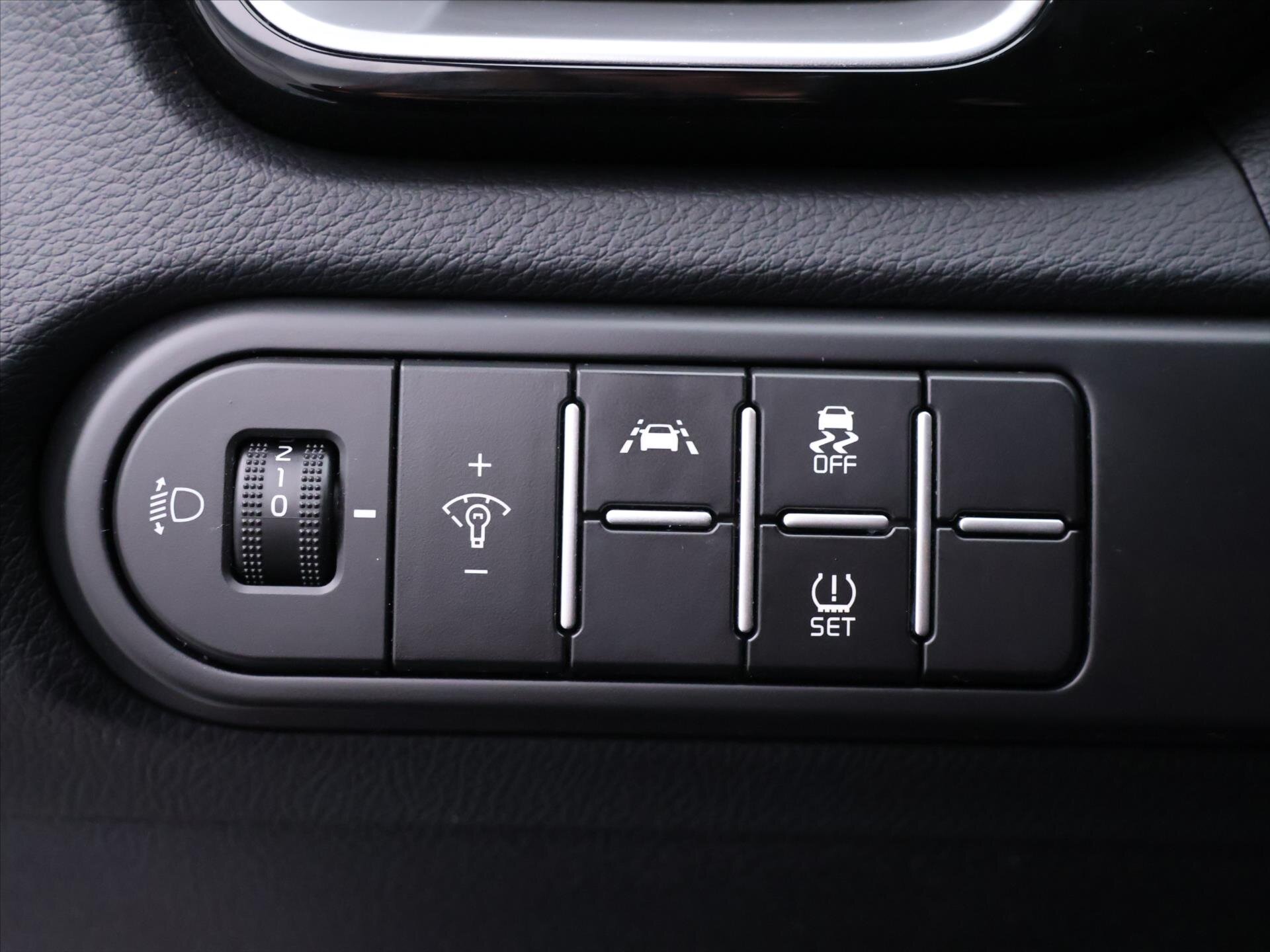 KIA XCeed SUV / Terénní 1,5 l 117 kw