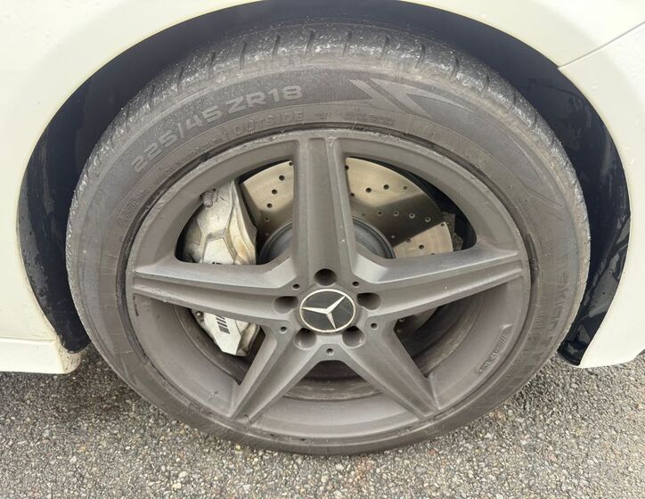 Mercedes-Benz Třídy C 33