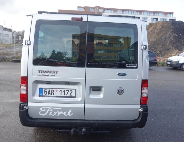 Ford Transit 9