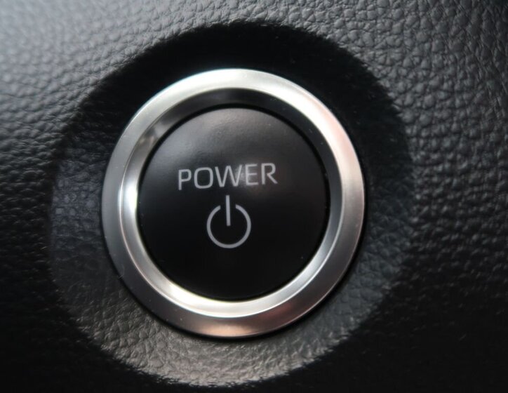 Toyota Corolla Sedan / Limuzína 1,8 l 72 kw