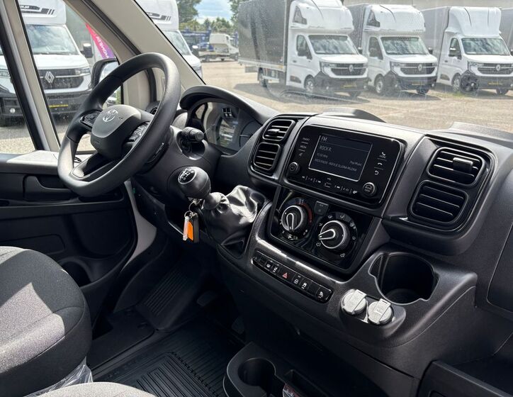Toyota Proace Max 13