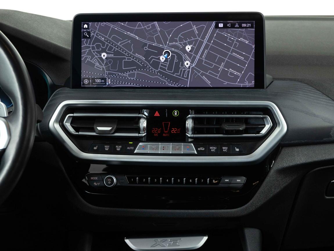 BMW X3 SUV 2,0 l 215 kw