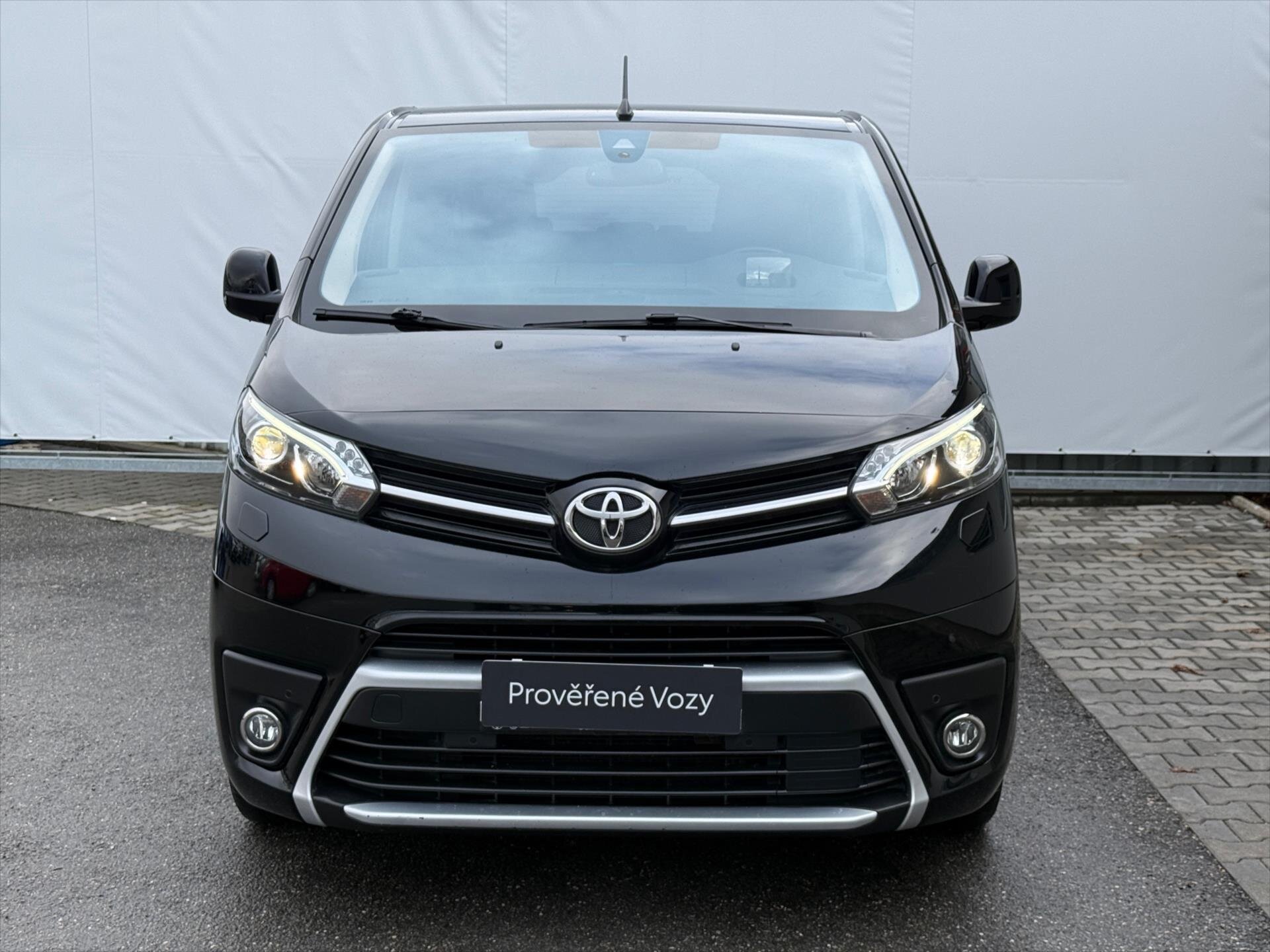 Toyota ProAce VAN-Minibus 2,0 l 130 kw