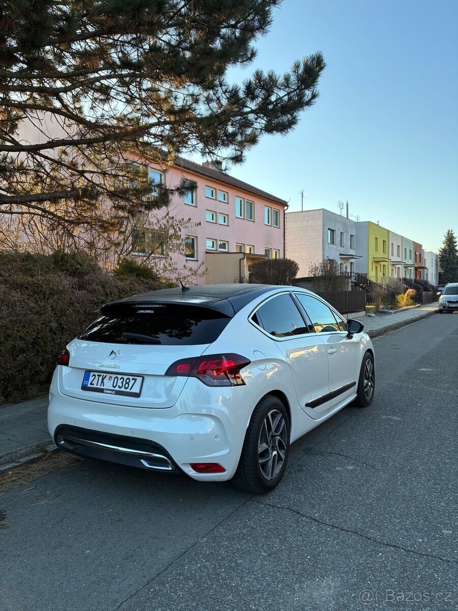 Citroën DS4 Hatchback 2,0 l 120 kw