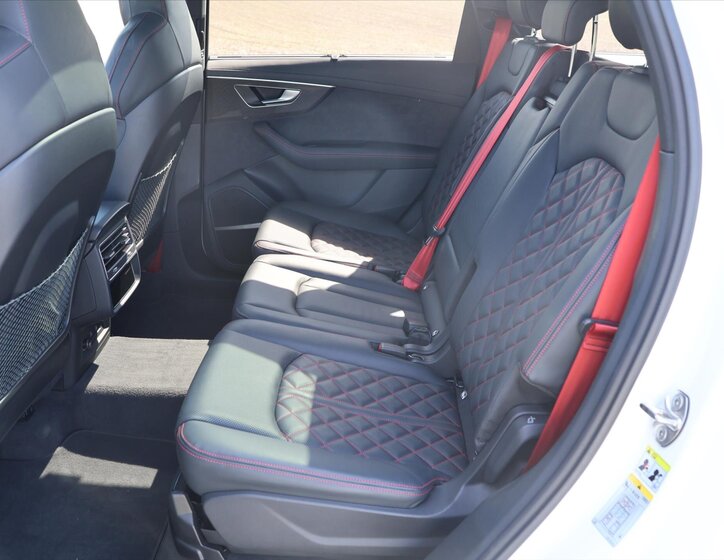 Audi SQ7 SUV / Terénní 4,0 l 373 kw