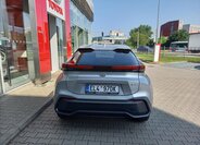 Toyota C-HR SUV 2,0 l 145 kw