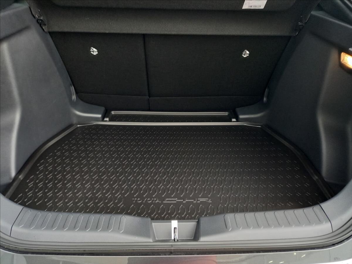 Toyota C-HR Hatchback 1,8 l 103 kw