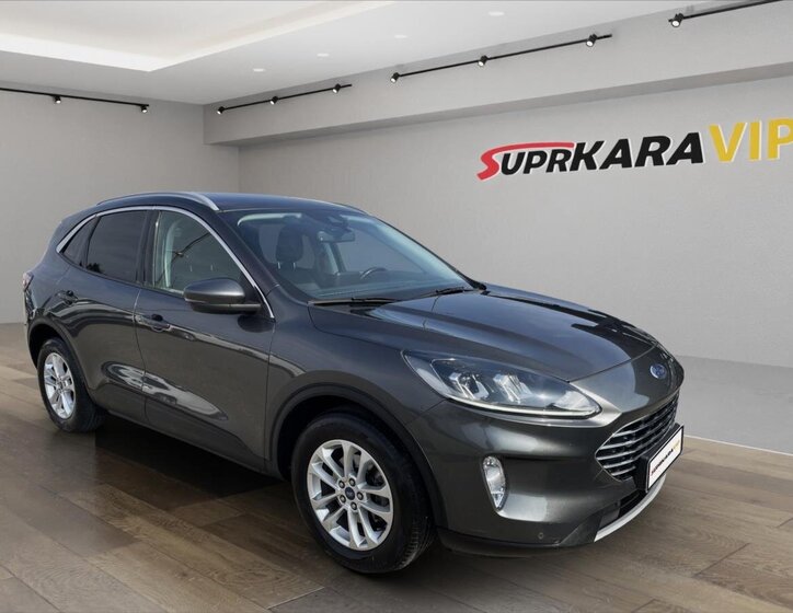 Ford Kuga SUV / Terénní 1,5 l 88 kw