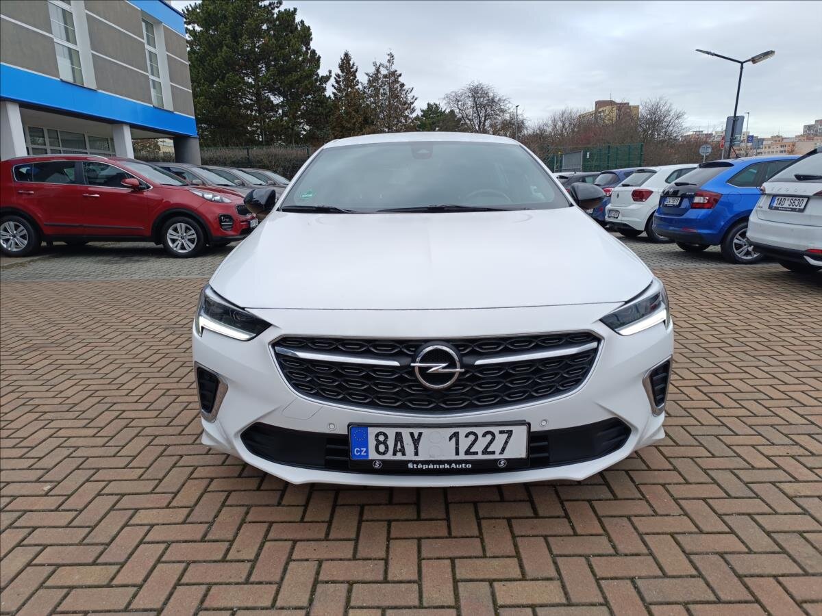 Opel Insignia Liftback 2,0 l 169 kw
