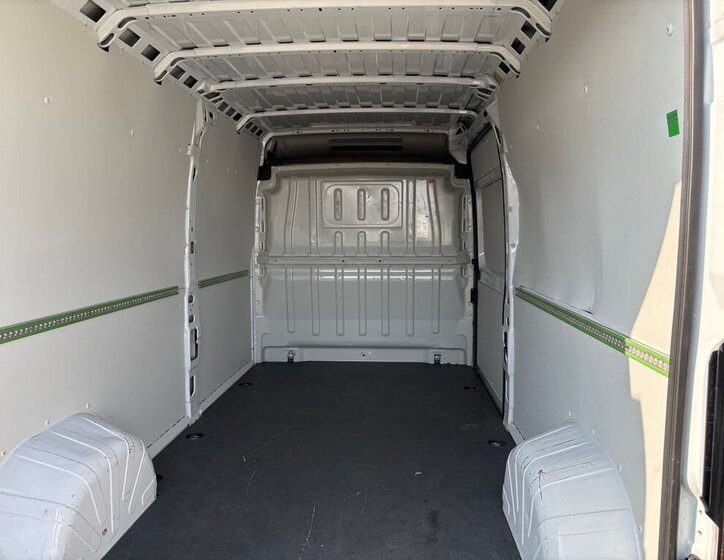 Opel Movano Skříň 2,2 l 103 kw