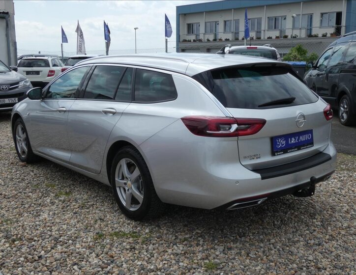 Opel Insignia 6
