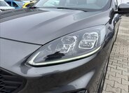 Ford Kuga SUV / Terénní 2,5 l 140 kw