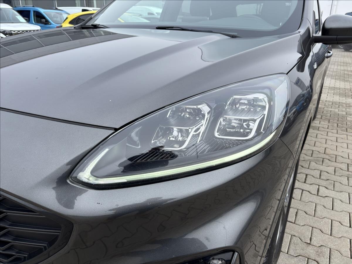 Ford Kuga SUV / Terénní 2,5 l 140 kw