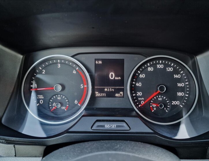 Volkswagen Crafter Skříň 2,0 l 103 kw