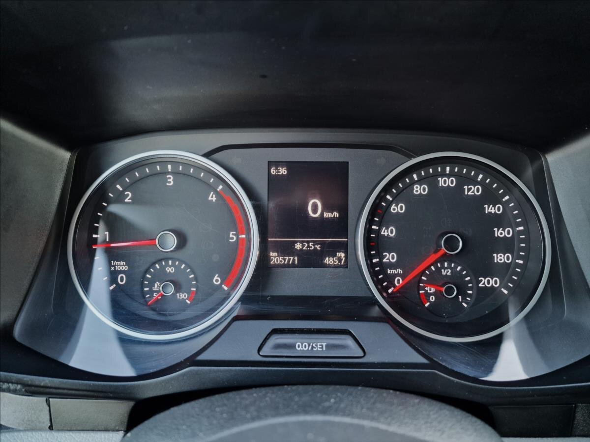 Volkswagen Crafter Skříň 2,0 l 103 kw