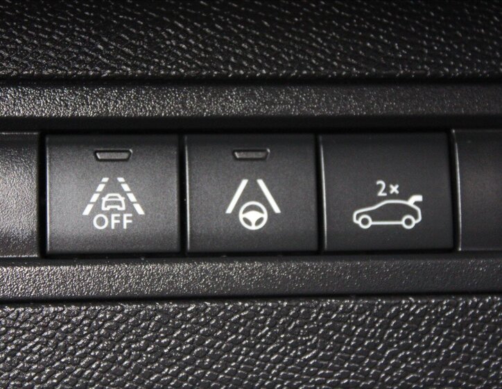 Peugeot 3008 SUV 1,5 l 96 kw