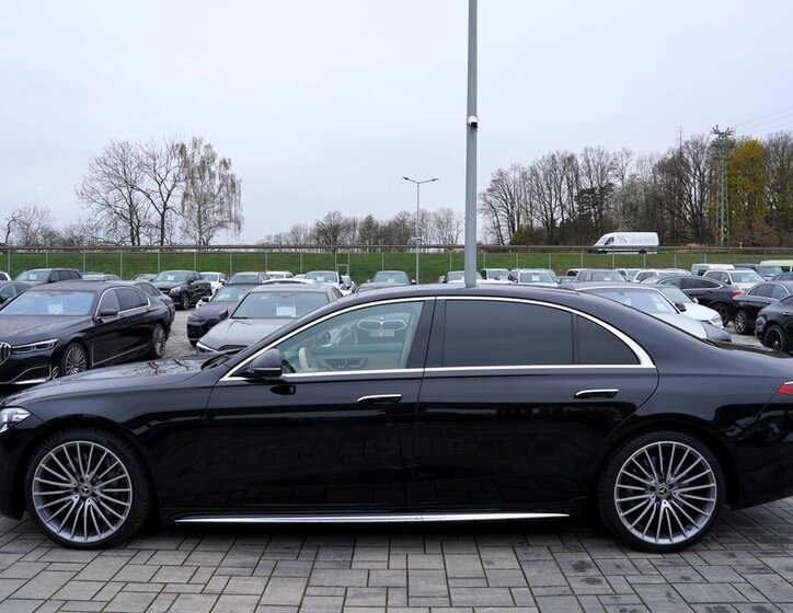 Mercedes-Benz Třídy S Sedan / Limuzína 3,0 l 320 kw