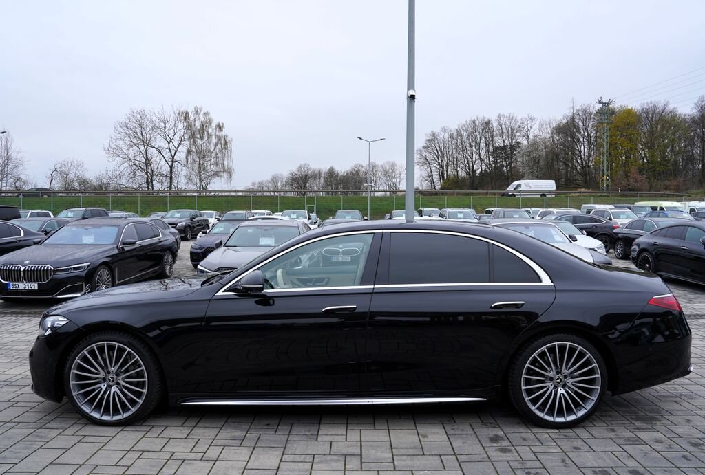 Mercedes-Benz Třídy S Sedan / Limuzína 3,0 l 320 kw