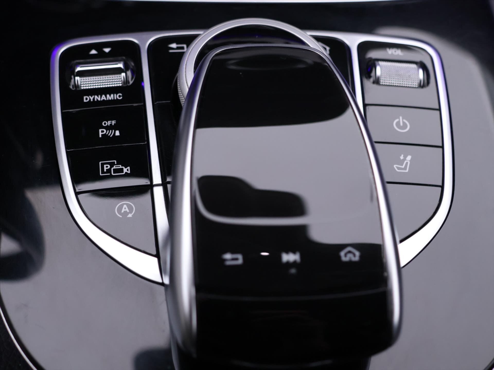 Mercedes-Benz Třídy E Kombi 2,0 l 143 kw