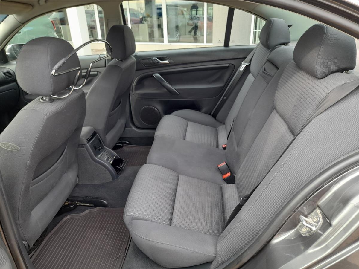 Škoda Superb Sedan / Limuzína 1,9 l 74 kw