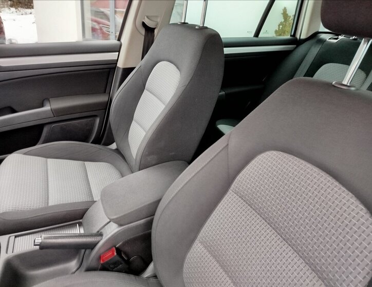 Škoda Superb Kombi 2,0 l 103 kw