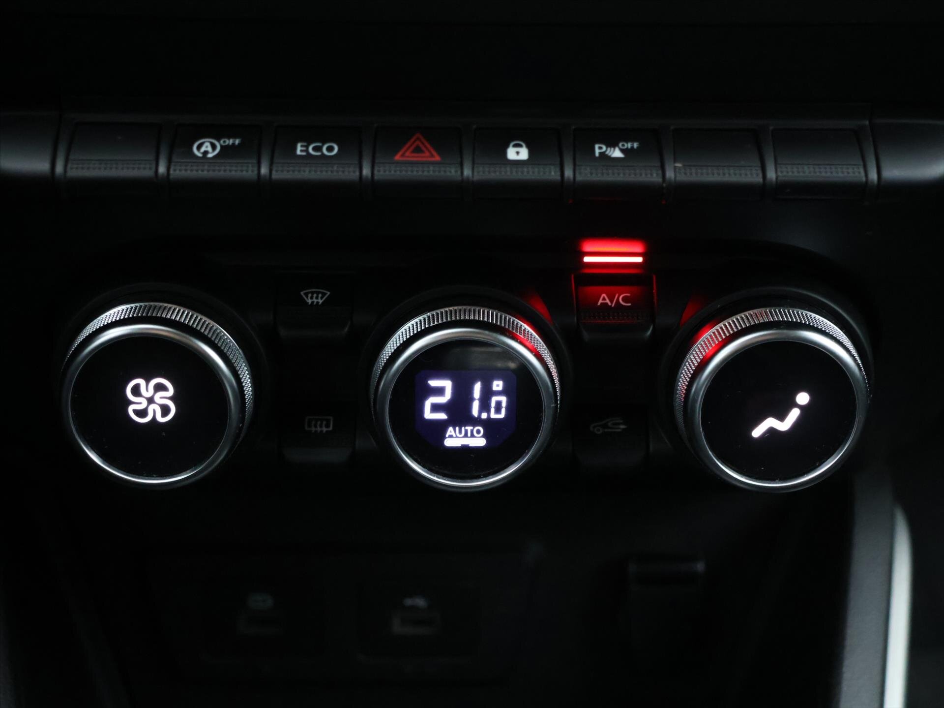 Dacia Duster SUV 999,0 67 kw