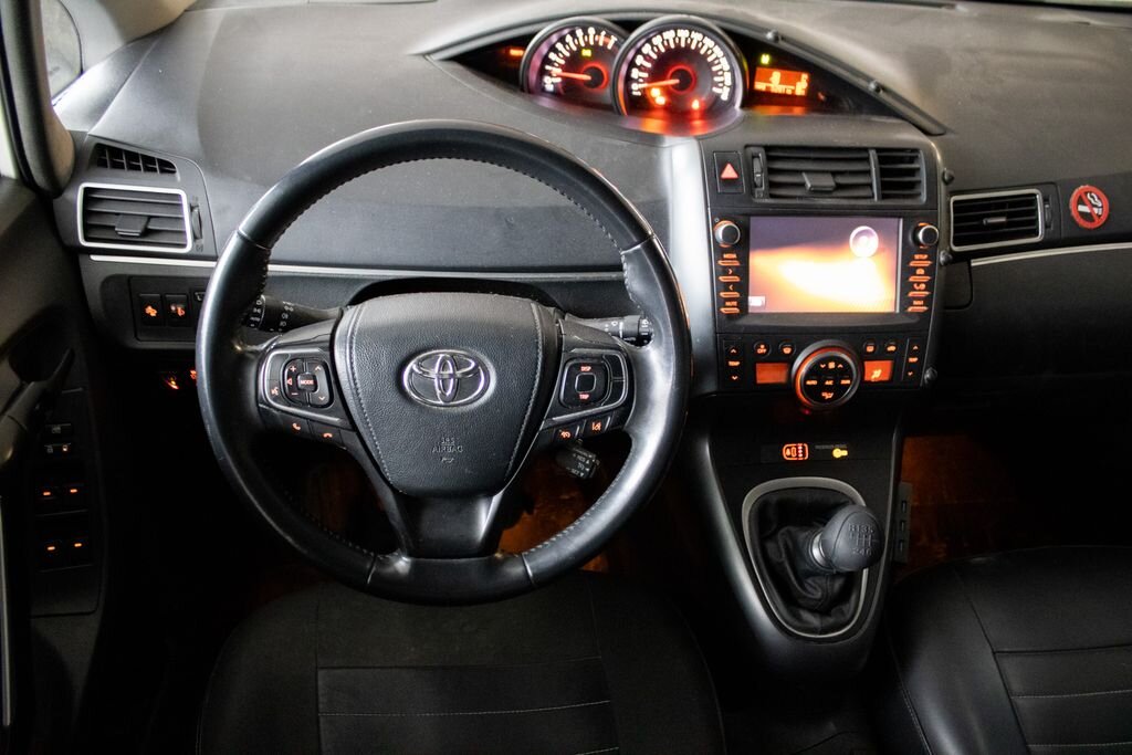 Toyota Verso MPV 1,6 l 97 kw