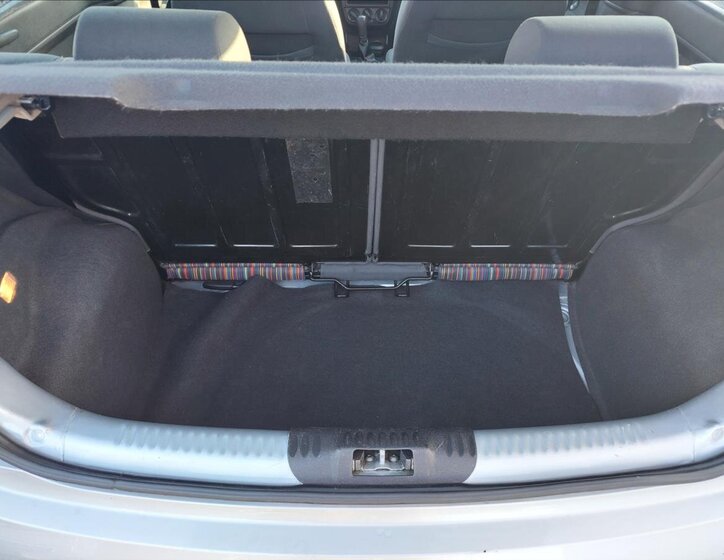 Volkswagen Fox Hatchback 1,2 l 40 kw