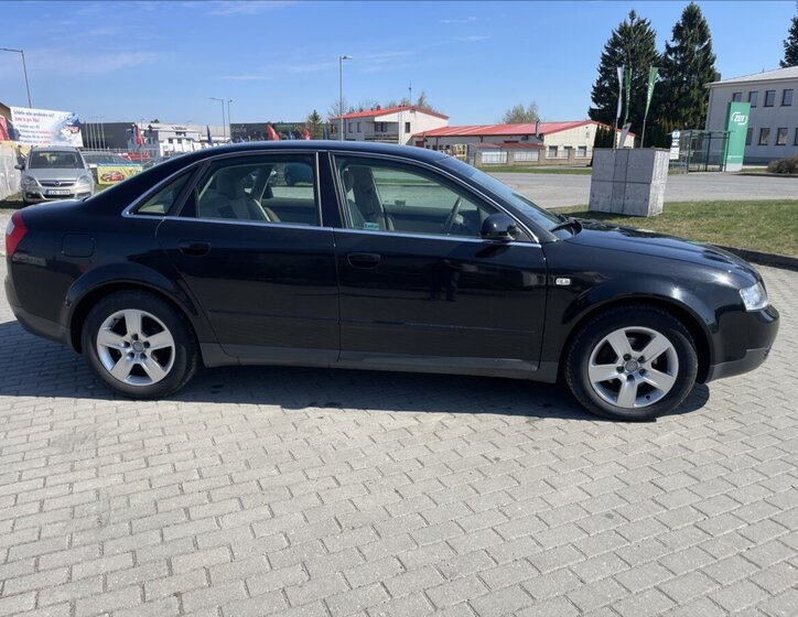 Audi A4 Sedan / Limuzína 1,8 l 110 kw