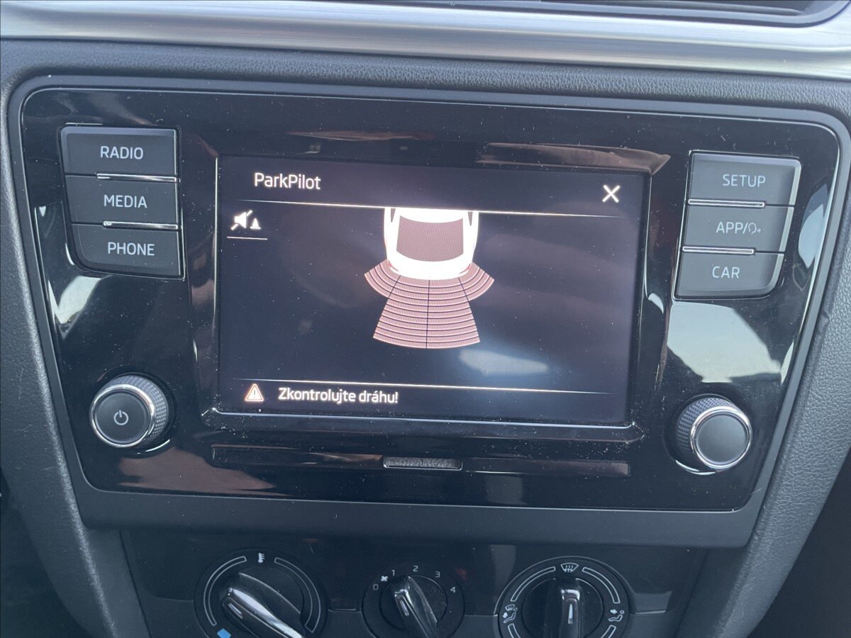 Škoda Rapid Hatchback 999,0 81 kw