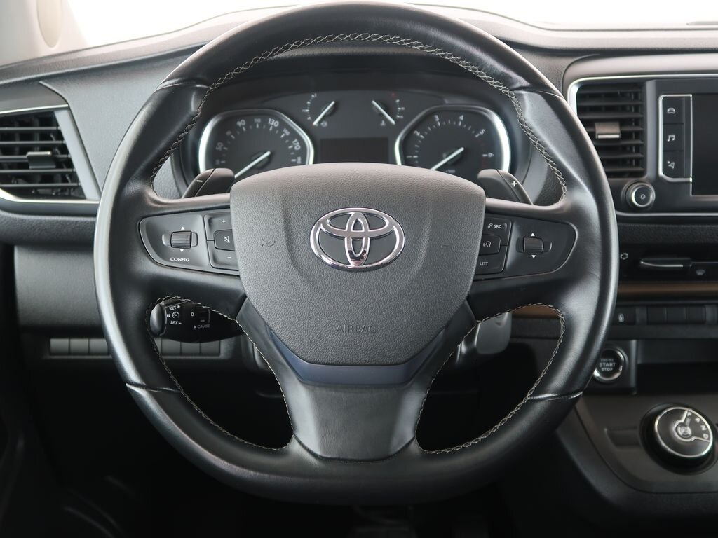 Toyota ProAce VAN-Minibus 2,0 l 130 kw