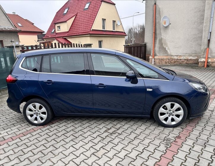 Opel Zafira 2