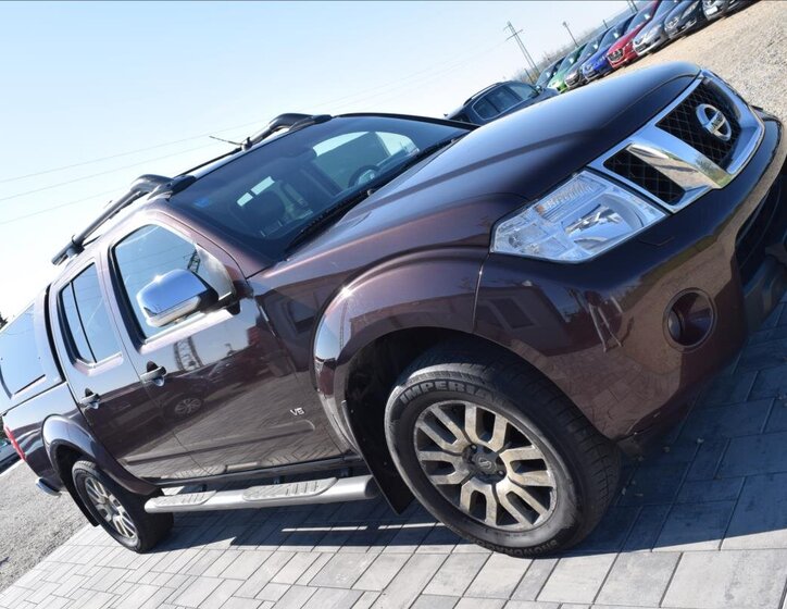 Nissan Navara Pick-up 3,0 l 170 kw