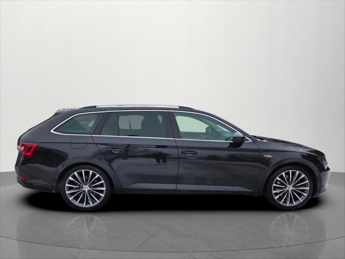 Škoda Superb Kombi 2,0 l 206 kw