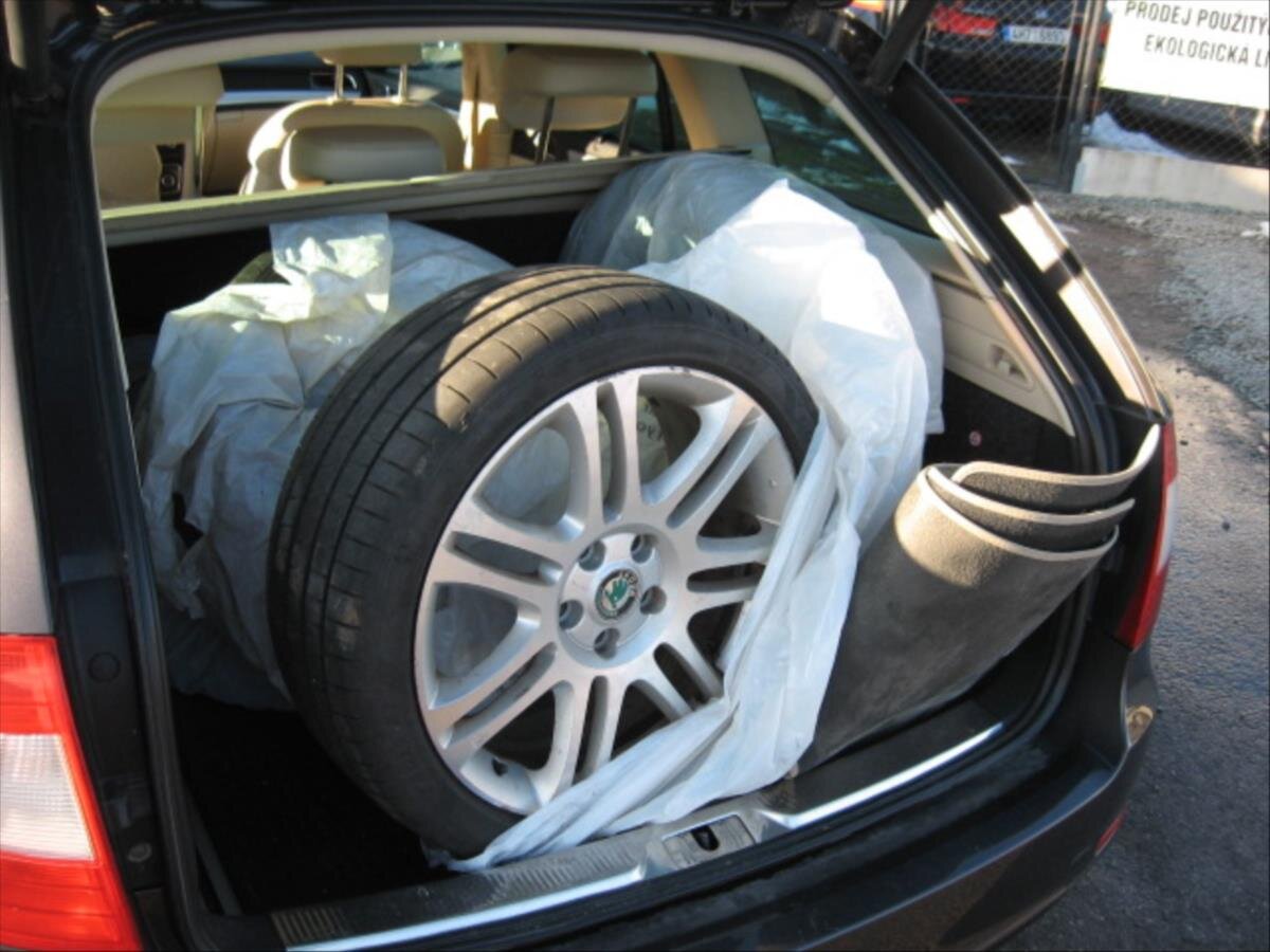 Škoda Superb Kombi 2,0 l 125 kw