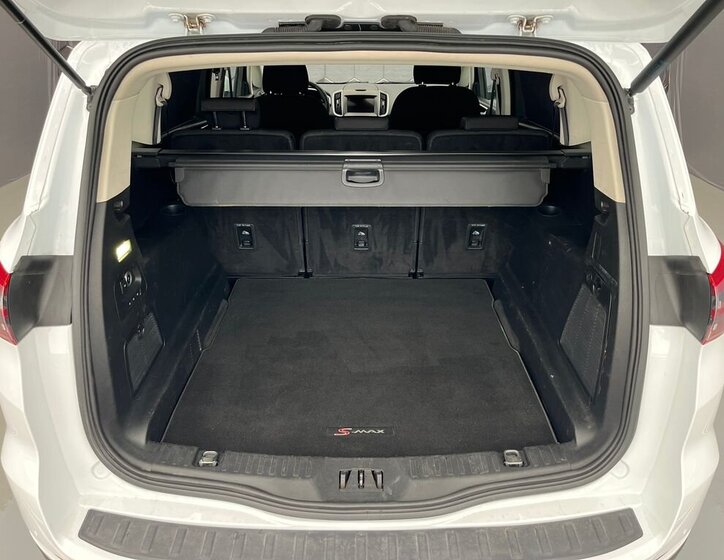 Ford S-MAX MPV 2,0 l 110 kw