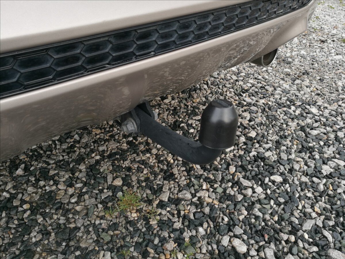 Ford Kuga SUV / Terénní 2,0 l 110 kw