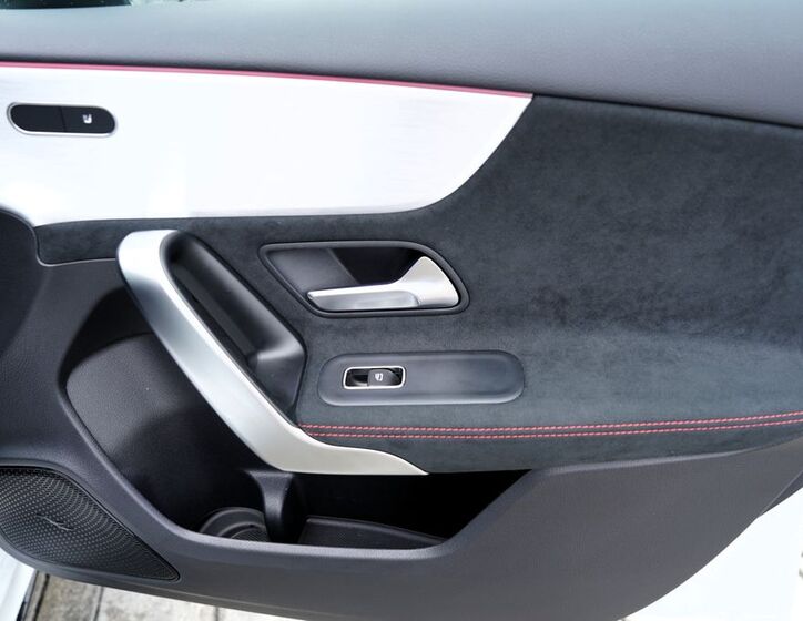 Mercedes-Benz Třídy A 33