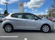 Peugeot 208 13