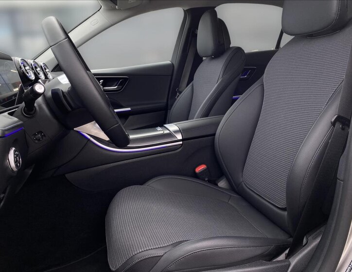 Mercedes-Benz Třídy C Sedan 1,5 l 150 kw