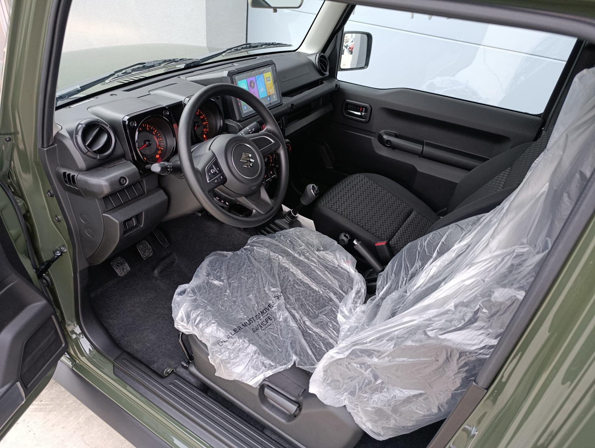 Suzuki Jimny SUV 1,5 l 75 kw